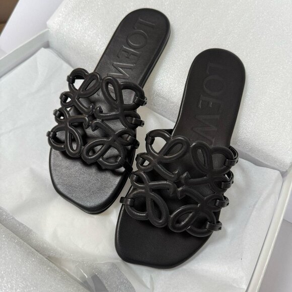 New Loewe Women Black leather Slippers